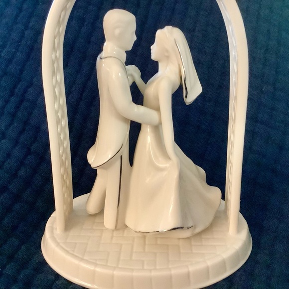 Vintage Lenox Bride And Groom Porcelain Wedding Cake
Topper - Picture 9 of 12